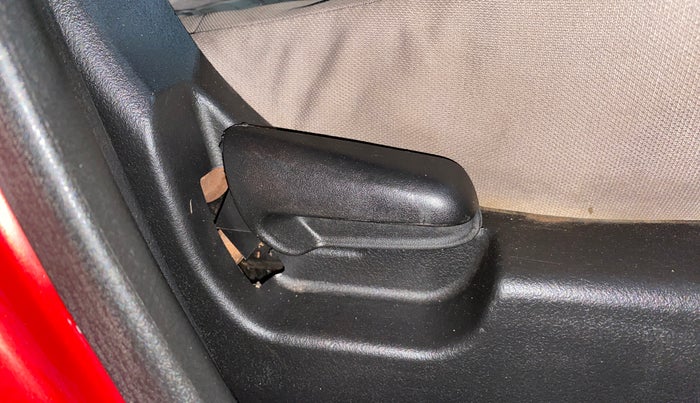 2014 Maruti Wagon R 1.0 VXI, Petrol, Manual, 55,411 km, Driver Side Adjustment Panel