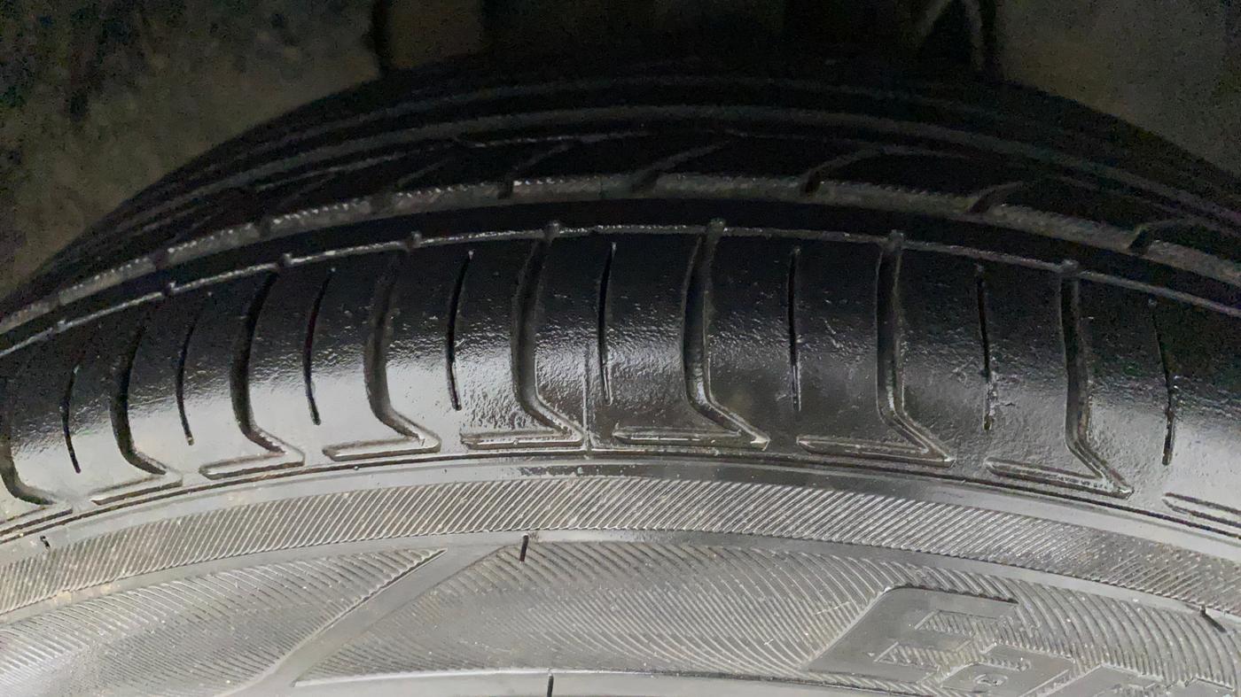 2019 Tata TIGOR XZ PLUS PETROL, Petrol, Manual, 44,366 km, Right Front Tyre Tread