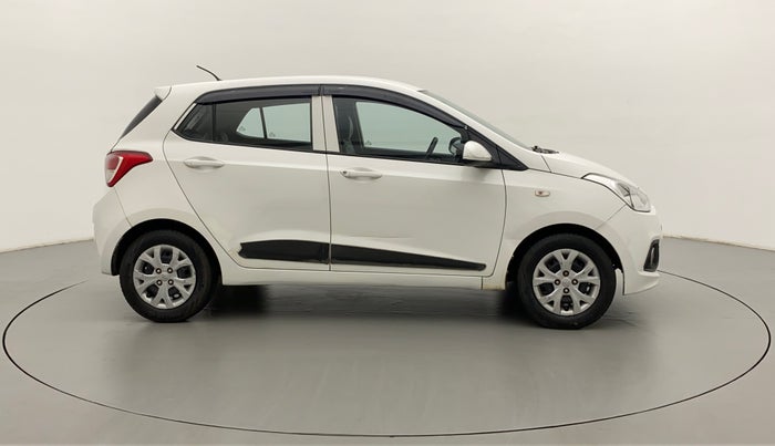 2016 Hyundai Grand i10 MAGNA 1.2 KAPPA VTVT, Petrol, Manual, 72,610 km, Right Side View