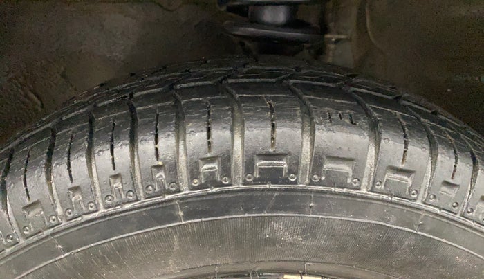 2014 Maruti Alto 800 LXI, Petrol, Manual, 16,937 km, Left Front Tyre Tread