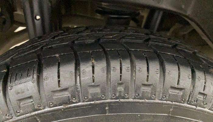 2014 Maruti Alto 800 LXI, Petrol, Manual, 16,937 km, Right Rear Tyre Tread