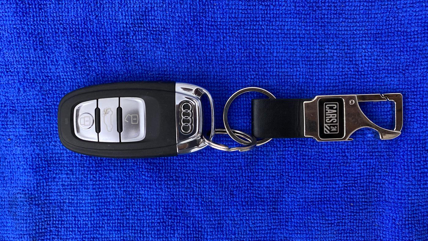 2012 Audi A4 2.0 TDI 142BHP PREMIUM, Diesel, Automatic, 1,01,600 km, Key Close Up