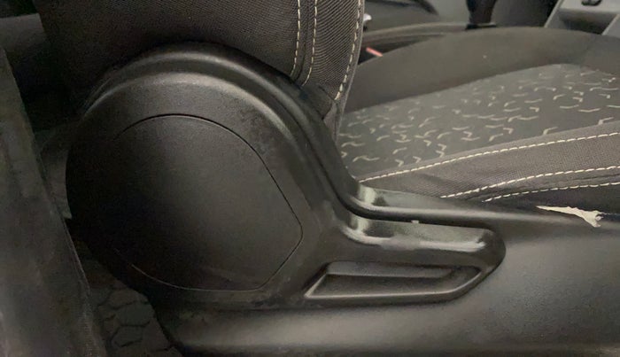 2021 Tata Tiago XM CNG, CNG, Manual, 58,394 km, Driver Side Adjustment Panel