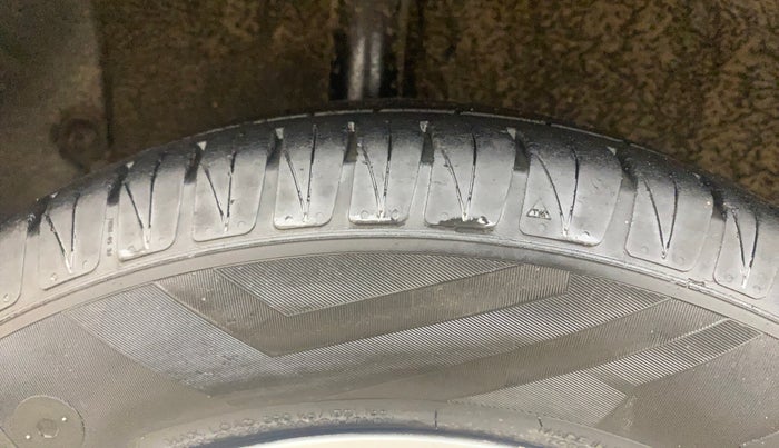 2020 KIA SONET HTX 1.0 IMT, Petrol, Manual, 71,160 km, Right Rear Tyre Tread