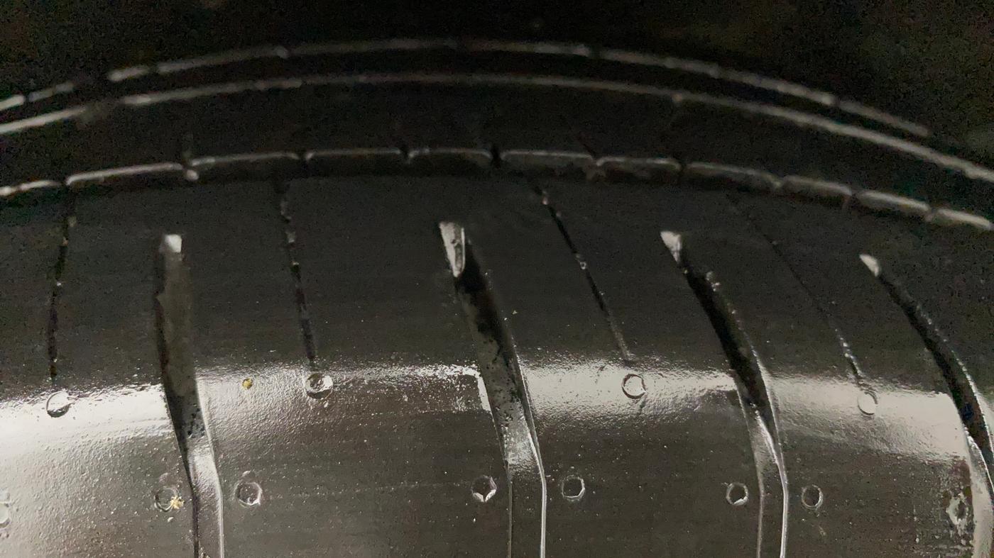 2018 Ford Ecosport TITANIUM + 1.5L DIESEL, Diesel, Manual, 60,748 km, Right Rear Tyre Tread