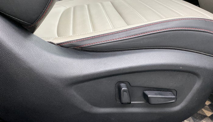 2019 KIA SELTOS GTX + AT PETROL, Petrol, Automatic, 20,453 km, Driver Side Adjustment Panel
