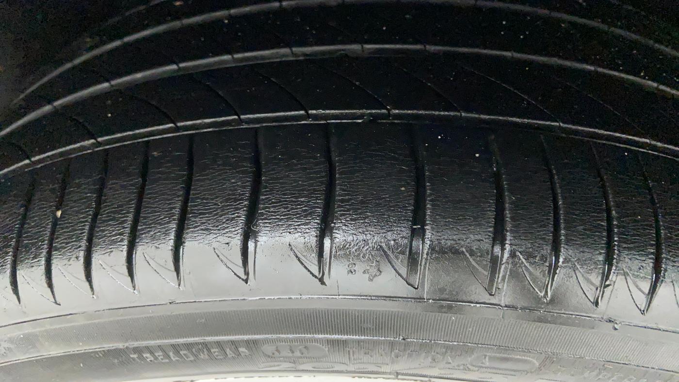 2018 Maruti Baleno ZETA 1.2 K12, Petrol, Manual, 37,883 km, Right Rear Tyre Tread
