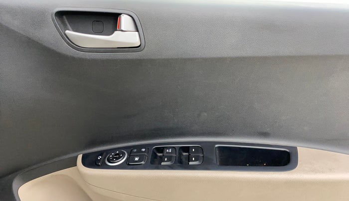 2014 Hyundai Xcent S (O) 1.2, Petrol, Manual, 34,923 km, Driver Side Door Panels Control