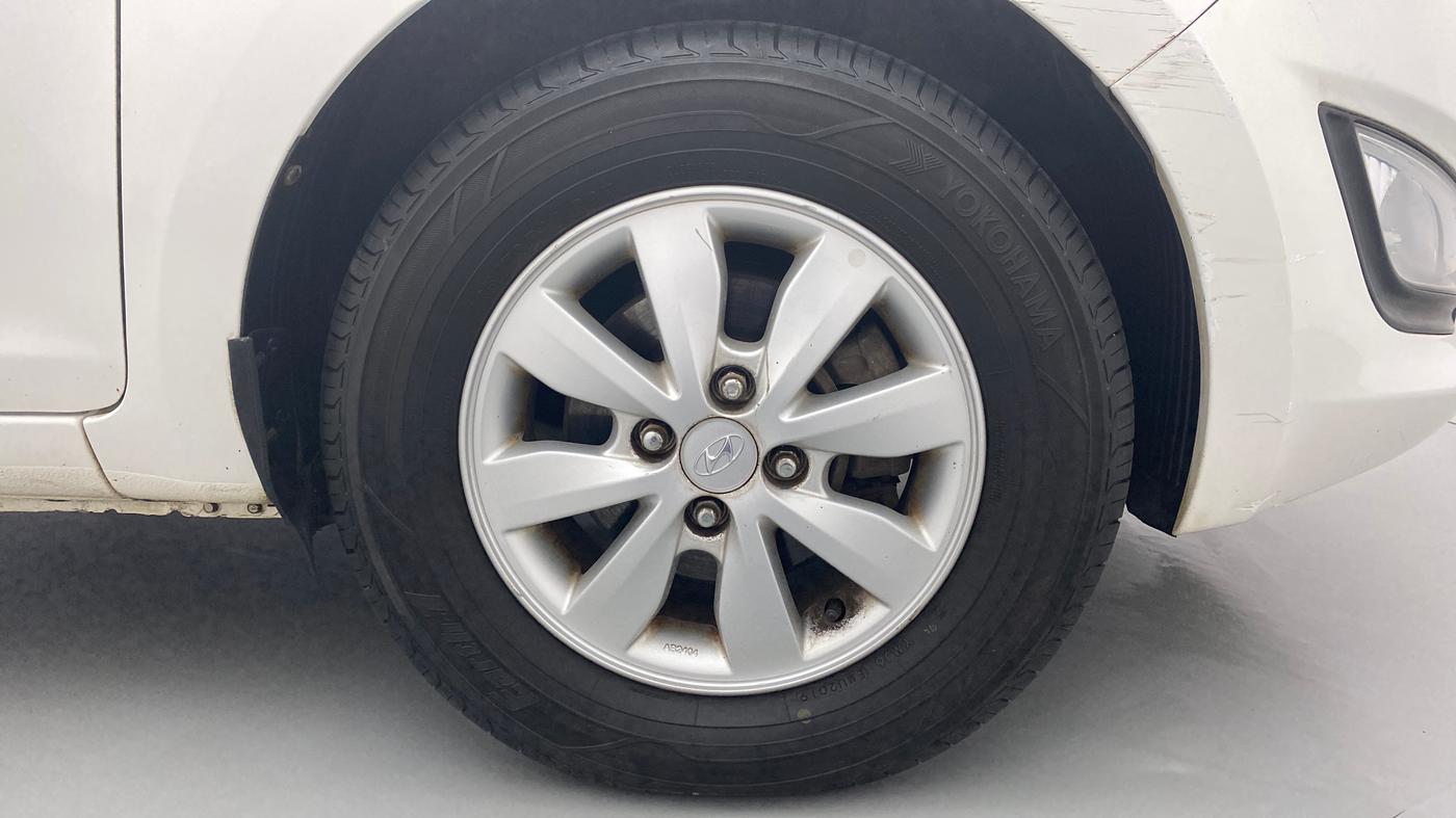 2012 Hyundai i20 SPORTZ 1.4 CRDI, Diesel, Manual, 67,382 km, Right Front Wheel