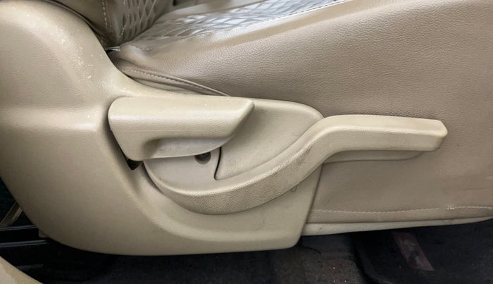 2014 Honda Amaze 1.2L I-VTEC S, Petrol, Manual, 69,253 km, Driver Side Adjustment Panel