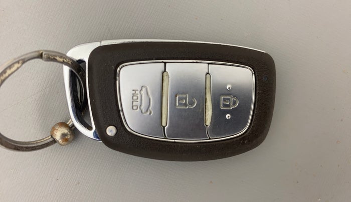 2014 Hyundai Grand i10 ASTA AT 1.2 KAPPA VTVT, Petrol, Automatic, 53,229 km, Key Close Up