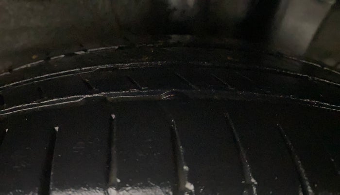 2014 Hyundai Grand i10 ASTA AT 1.2 KAPPA VTVT, Petrol, Automatic, 53,229 km, Left Rear Tyre Tread