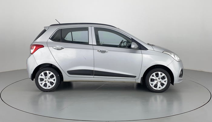 2014 Hyundai Grand i10 SPORTZ 1.2 KAPPA VTVT, Petrol, Manual, 17,479 km, Right Side View