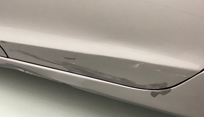 2016 Honda City 1.5L I-VTEC SV CVT, Petrol, Automatic, 1,12,874 km, Rear left door - Minor scratches