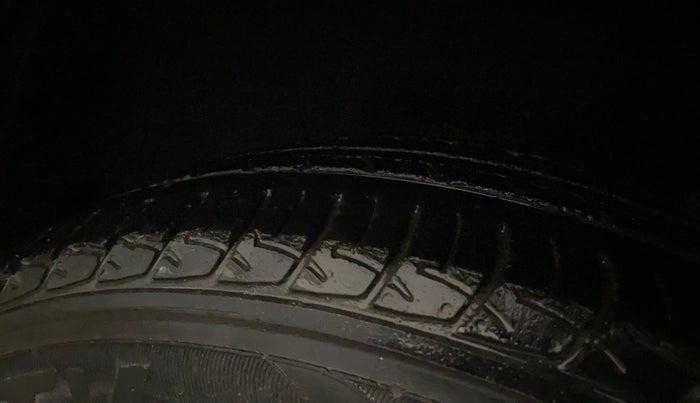 2019 Maruti Baleno DELTA PETROL 1.2, Petrol, Manual, 79,366 km, Left Rear Tyre Tread