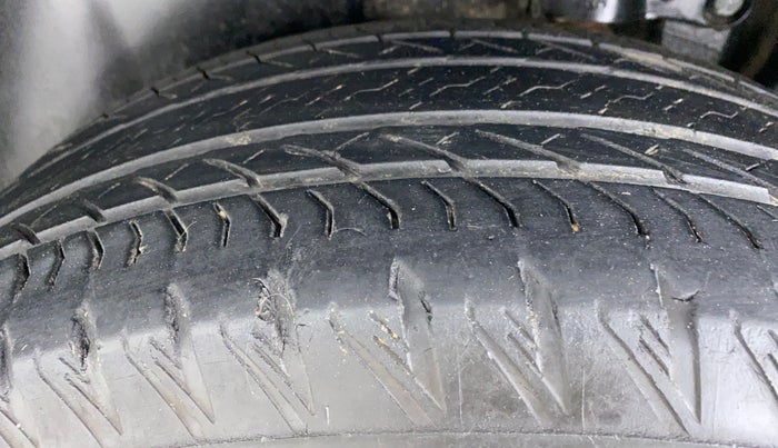 2021 Tata Safari XT+2.0 KRYOTEC, Diesel, Manual, 25,849 km, Right Rear Tyre Tread