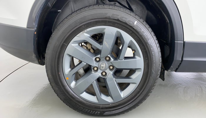 2021 Tata Safari XT+2.0 KRYOTEC, Diesel, Manual, 25,849 km, Right Rear Wheel