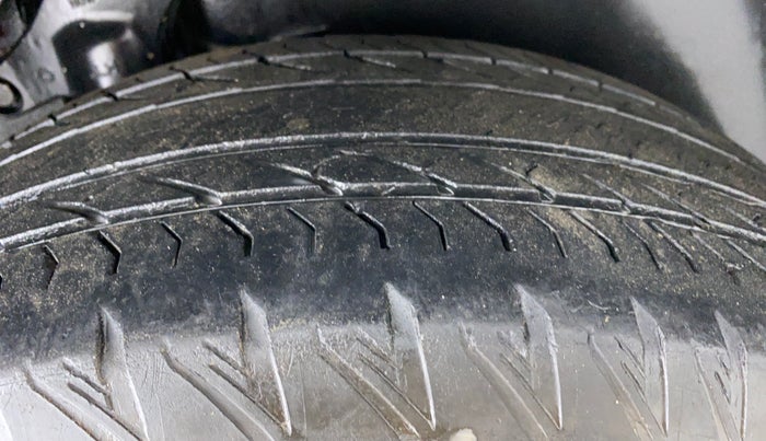 2021 Tata Safari XT+2.0 KRYOTEC, Diesel, Manual, 25,849 km, Left Rear Tyre Tread