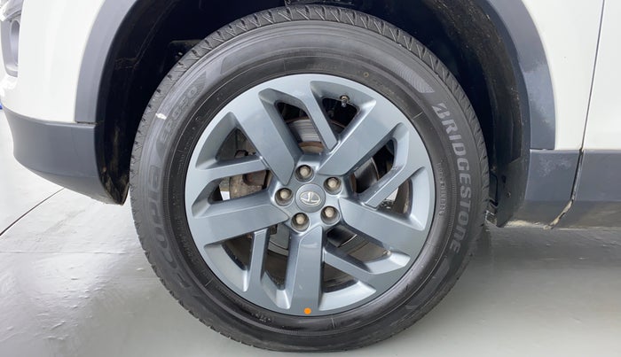 2021 Tata Safari XT+2.0 KRYOTEC, Diesel, Manual, 25,849 km, Left Front Wheel