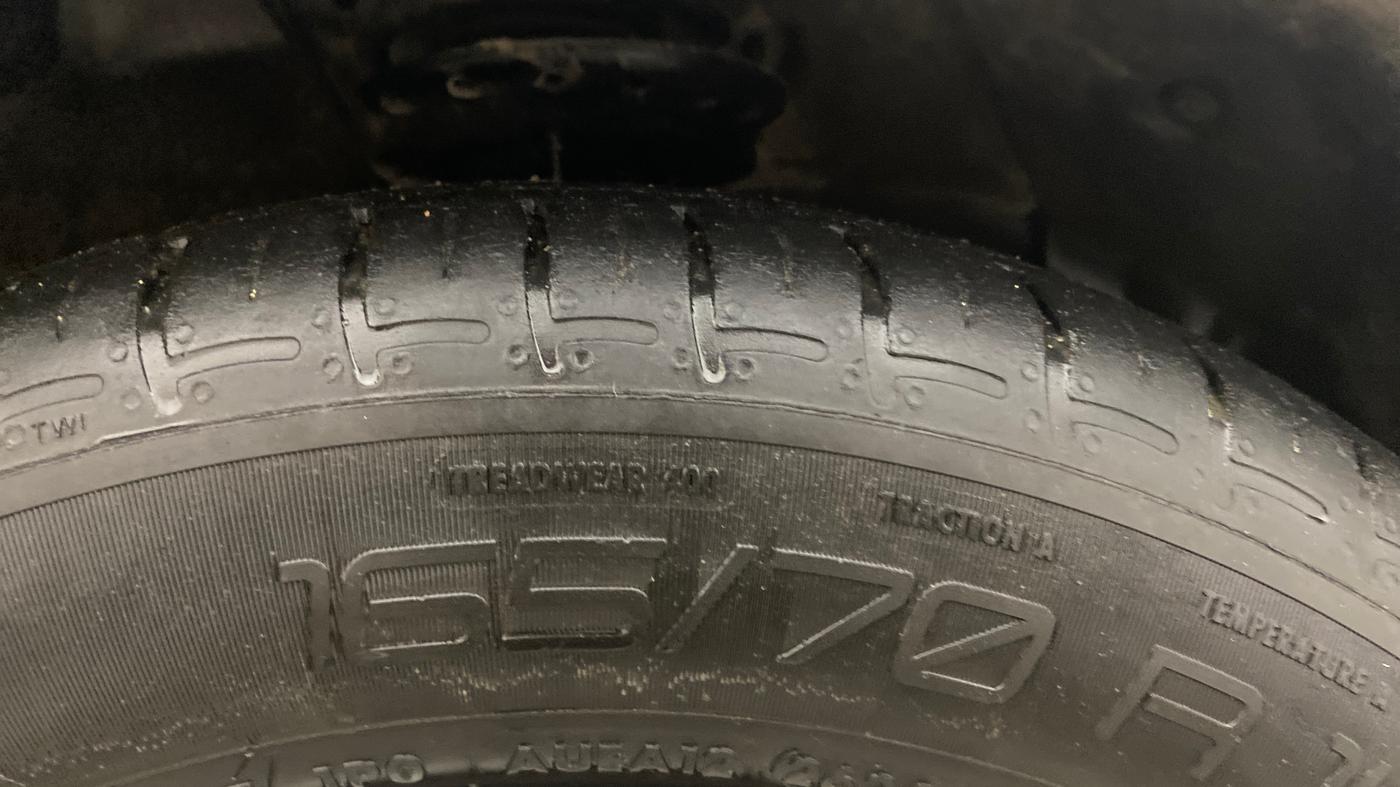 2014 Hyundai Xcent S 1.2, Petrol, Manual, 1,06,291 km, Right Front Tyre Tread