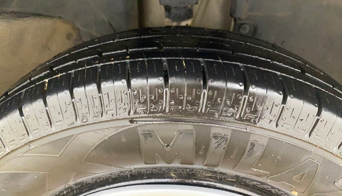 2016 Renault Kwid RXT 0.8, Petrol, Manual, 54,630 km, Right Front Tyre Tread