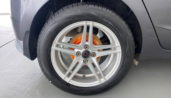 2020 Hyundai NEW I20 MAGNA 1.2 MT, Petrol, Manual, 27,000 km, Right Rear Wheel