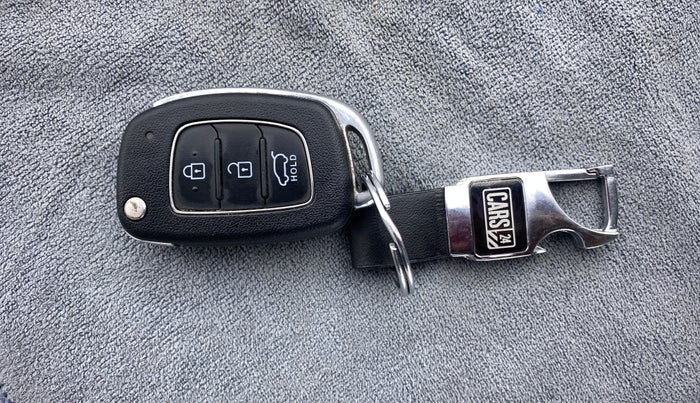 2020 Hyundai NEW I20 MAGNA 1.2 MT, Petrol, Manual, 27,000 km, Key Close Up