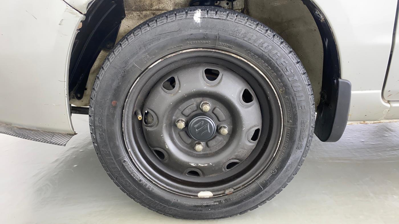 2014 Maruti Alto K10 LXI P, Petrol, Manual, 50,308 km, Left Front Wheel