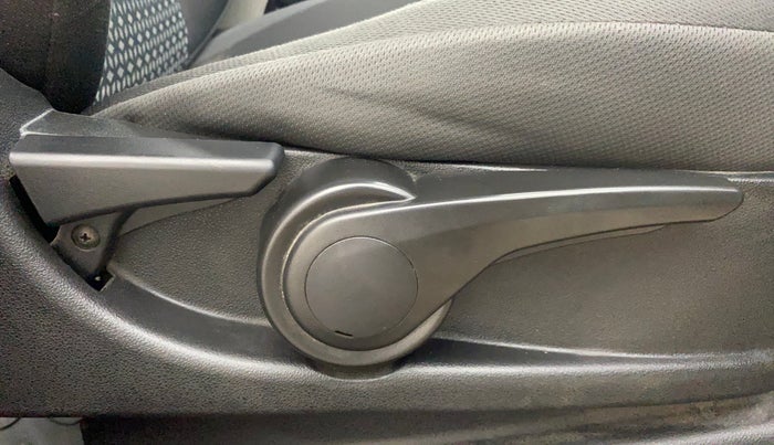 2018 Tata NEXON XZA PLUS DIESEL, Diesel, Automatic, 68,165 km, Driver Side Adjustment Panel