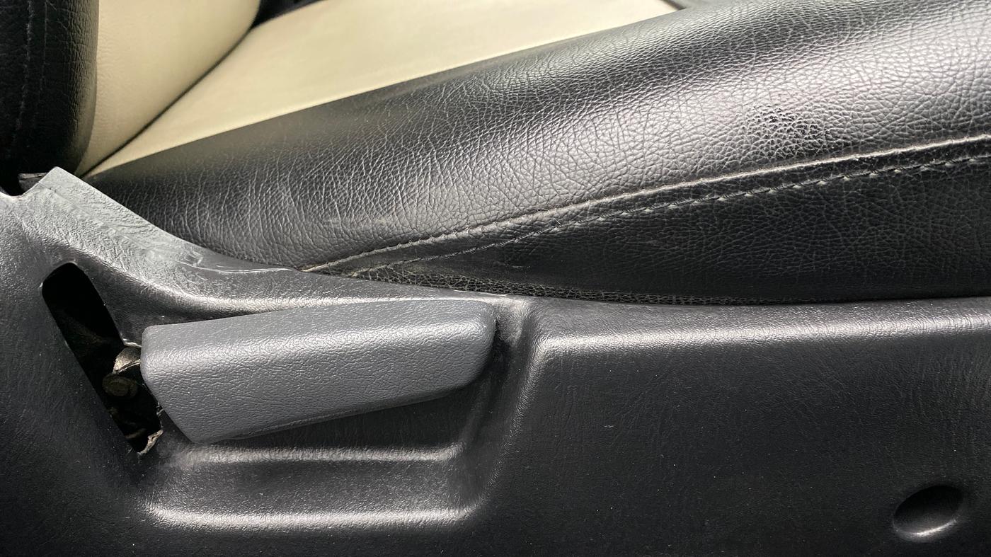 2016 Maruti Alto K10 VXI AMT P, Petrol, Automatic, 49,813 km, Driver Side Adjustment Panel