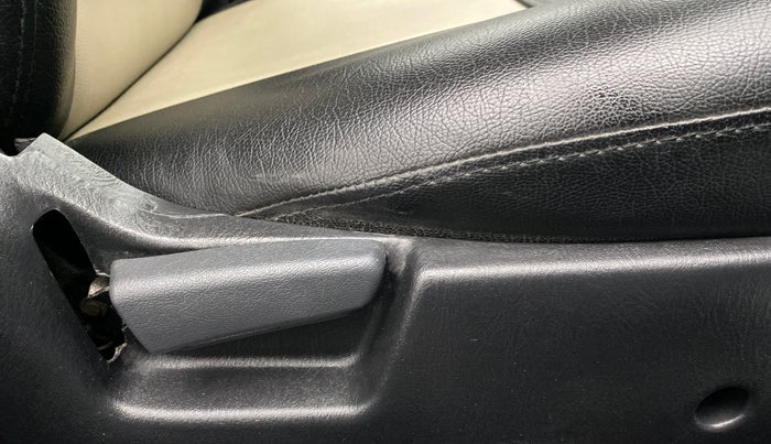 2016 Maruti Alto K10 VXI AMT P, Petrol, Automatic, 49,813 km, Driver Side Adjustment Panel