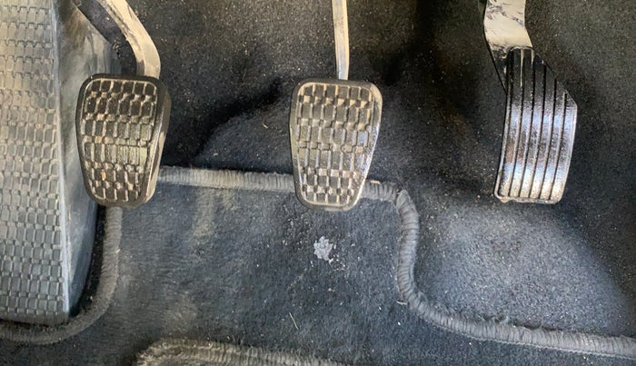 2023 Tata PUNCH PURE MT, Petrol, Manual, 22,213 km, Pedals