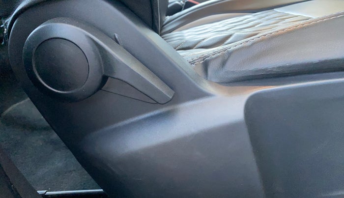 2023 Tata PUNCH PURE MT, Petrol, Manual, 22,213 km, Driver Side Adjustment Panel