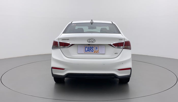 2018 Hyundai Verna 1.6 SX (O) CRDI MT, Diesel, Manual, 65,533 km, Back/Rear