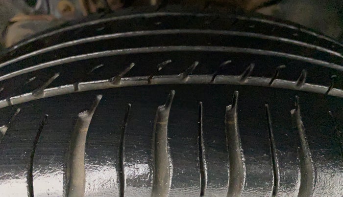 2018 Tata Tiago XZ 1.2 REVOTRON, Petrol, Manual, 62,028 km, Left Front Tyre Tread