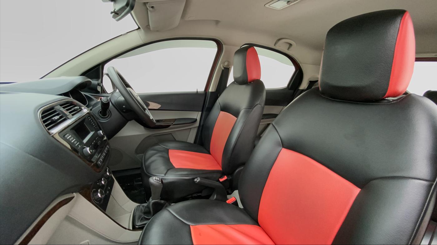 2018 Tata Tiago XZ 1.2 REVOTRON, Petrol, Manual, 62,028 km, Right Side Front Door Cabin