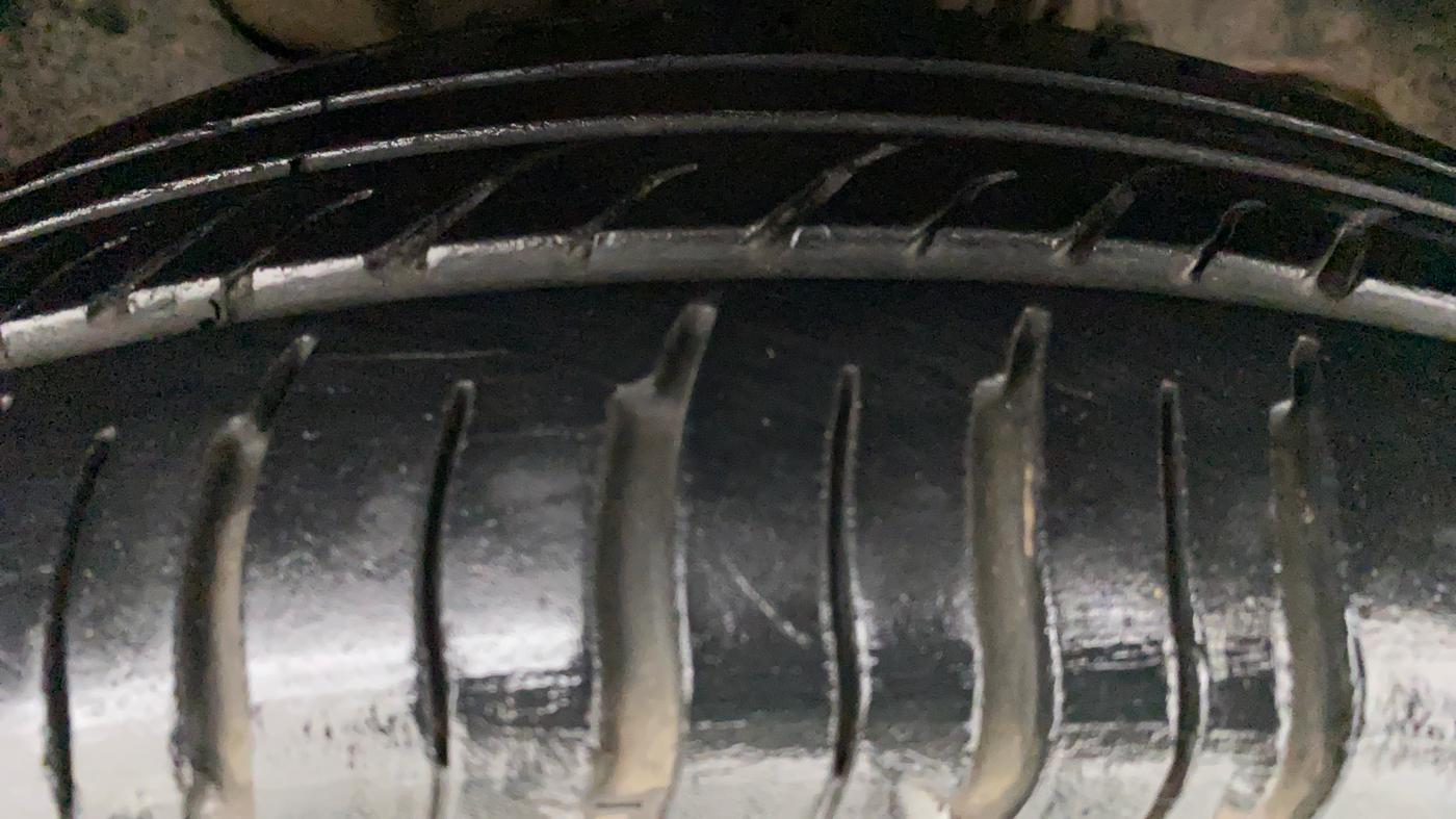 2018 Tata Tiago XZ 1.2 REVOTRON, Petrol, Manual, 62,028 km, Right Front Tyre Tread