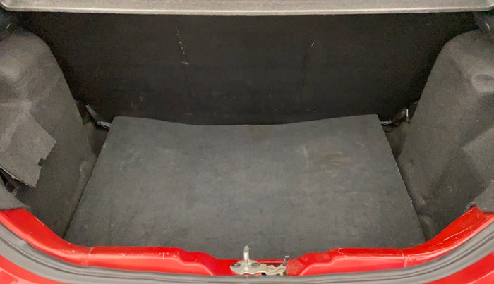 2018 Tata Tiago XZ 1.2 REVOTRON, Petrol, Manual, 62,028 km, Boot Inside