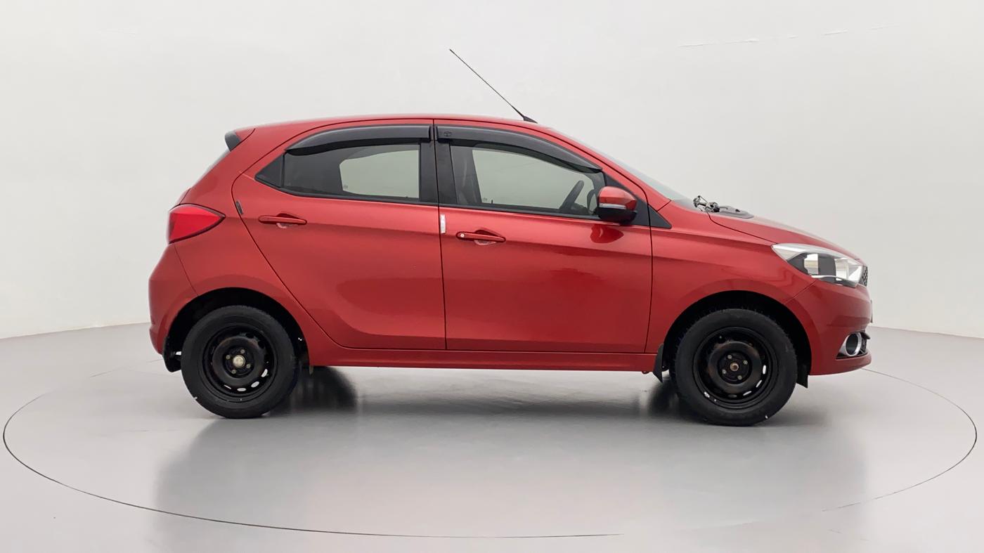 2018 Tata Tiago XZ 1.2 REVOTRON, Petrol, Manual, 62,028 km, Right Side View