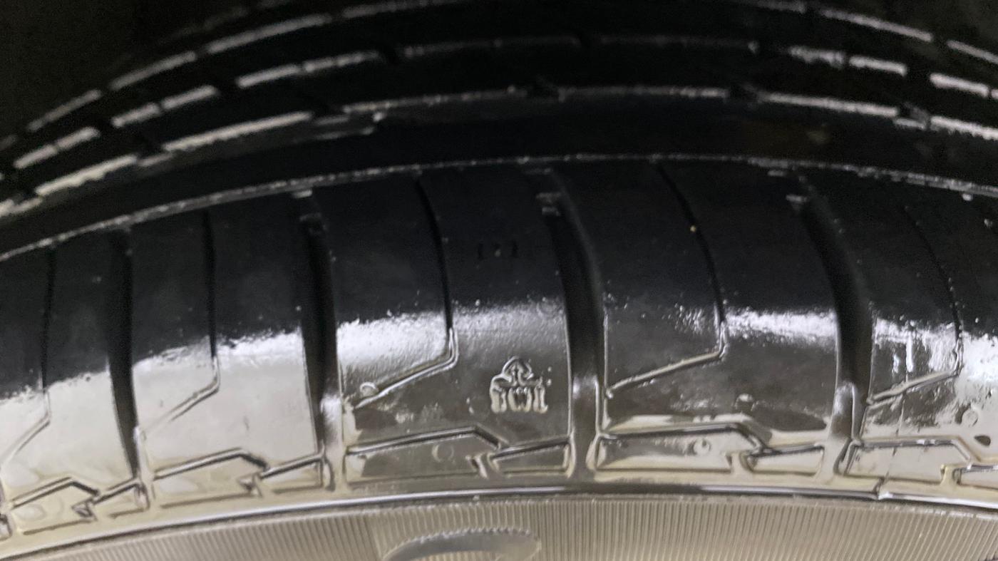 2020 Tata ALTROZ XT PETROL, CNG, Manual, 70,603 km, Right Front Tyre Tread