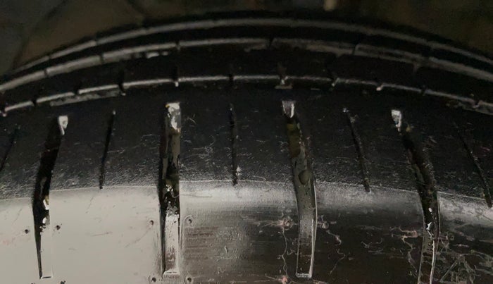 2023 Toyota Glanza G AMT, Petrol, Automatic, 3,145 km, Left Front Tyre Tread