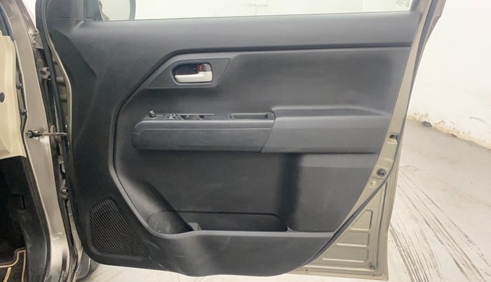 2021 Maruti New Wagon-R VXI 1.0, Petrol, Manual, 29,157 km, Driver Side Door Panels Control
