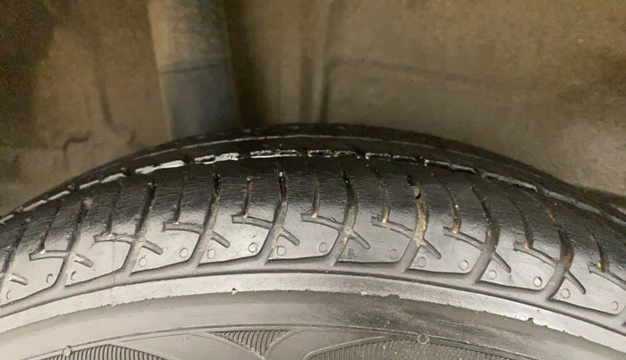 2021 Maruti New Wagon-R VXI 1.0, Petrol, Manual, 29,157 km, Right Rear Tyre Tread