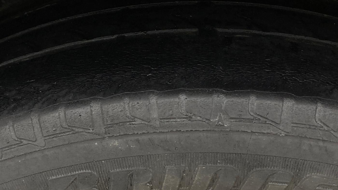 2016 Volkswagen Polo HIGHLINE1.2L, Petrol, Manual, 45,401 km, Right Rear Tyre Tread