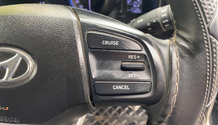 2021 Hyundai VENUE SX 1.5 CRDI, Diesel, Manual, 17,812 km, Adaptive Cruise Control