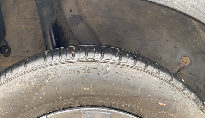 2021 Hyundai VENUE SX 1.5 CRDI, Diesel, Manual, 17,812 km, Right Rear Tyre Tread