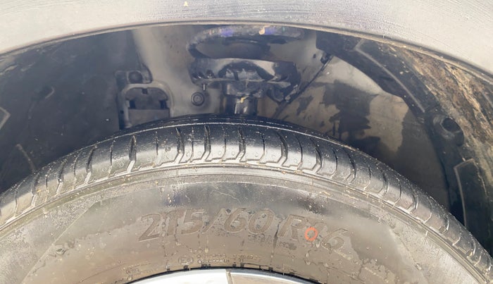 2021 Hyundai VENUE SX 1.5 CRDI, Diesel, Manual, 17,812 km, Left Front Tyre Tread