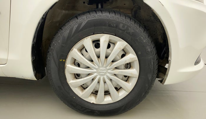 2018 Maruti Swift Dzire TOUR S-CNG, CNG, Manual, 71,516 km, Right Front Wheel