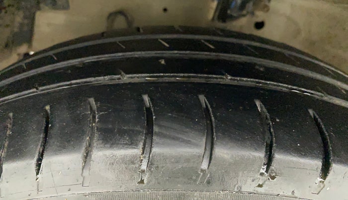 2018 Maruti Swift Dzire TOUR S-CNG, CNG, Manual, 71,516 km, Left Front Tyre Tread