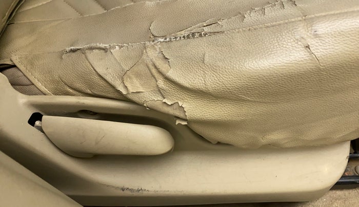 2018 Maruti Swift Dzire TOUR S-CNG, CNG, Manual, 71,516 km, Driver Side Adjustment Panel